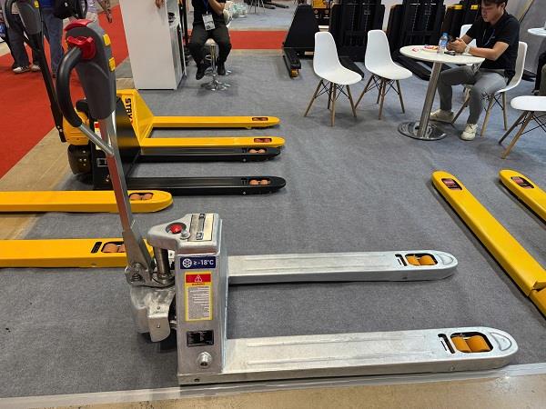 Xe Nâng Điện Inox EPT20H Tải Trọng 2.000kg