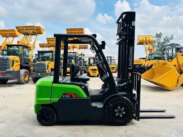 XE NÂNG ĐIỆN 3.5 TẤN LIUGONG F35 - HIỆN ĐẠI - TIẾT KIỆM -HIỆU QUẢ